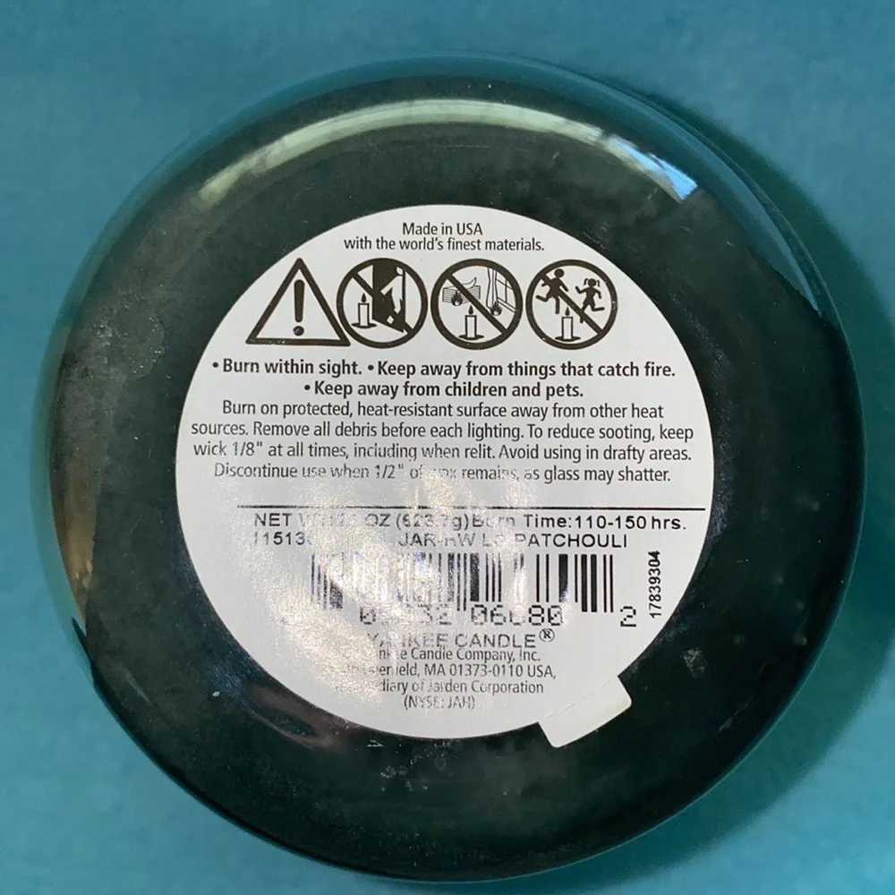 YANKEE Patchouli 22 oz. CANDLE RARE SCENT